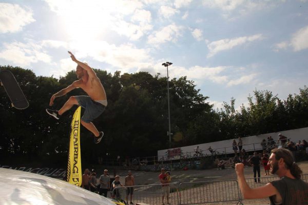 skateboard airbag training