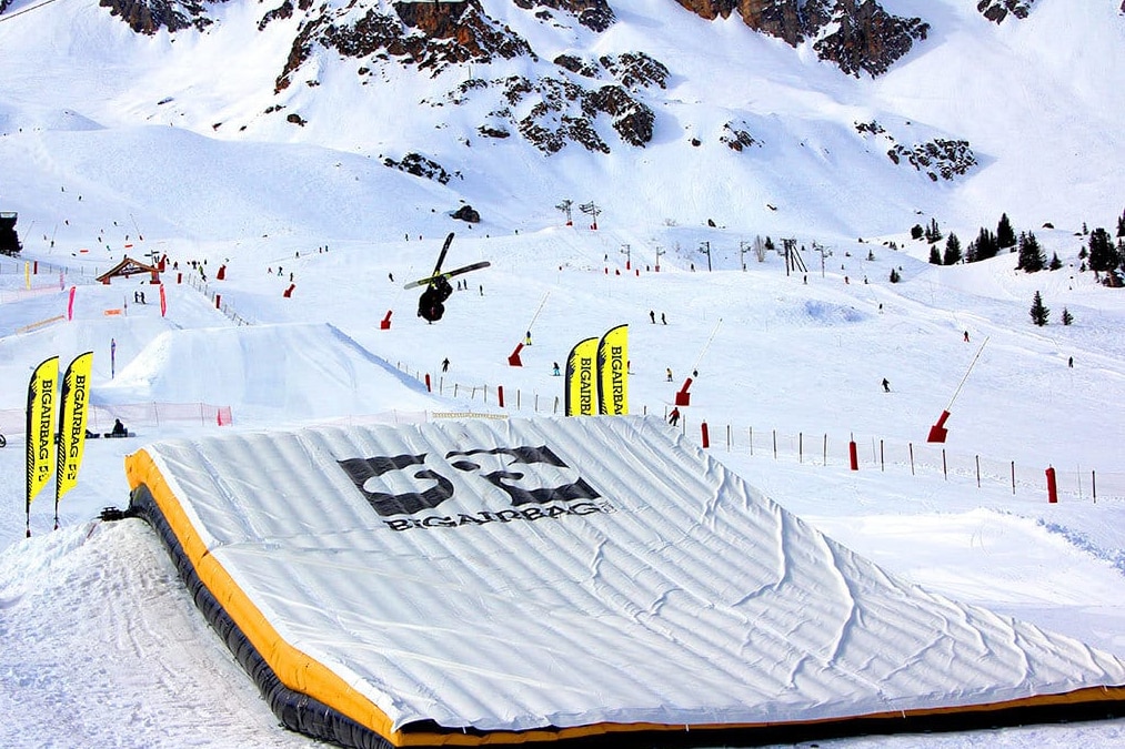 BigAirBag-Landing-Jump-ski