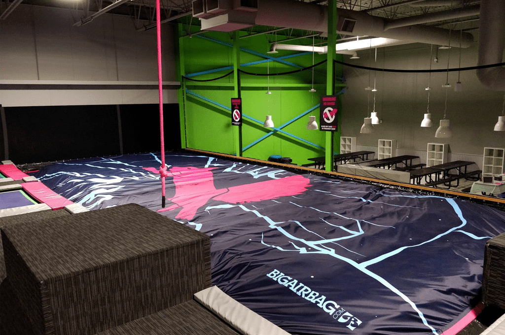 Foam Pits vs Airbags BigAirBag®