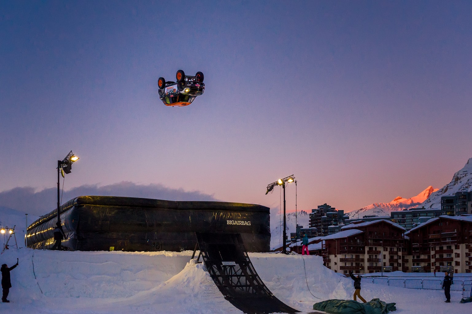 bigairbag-car-backflip-mini