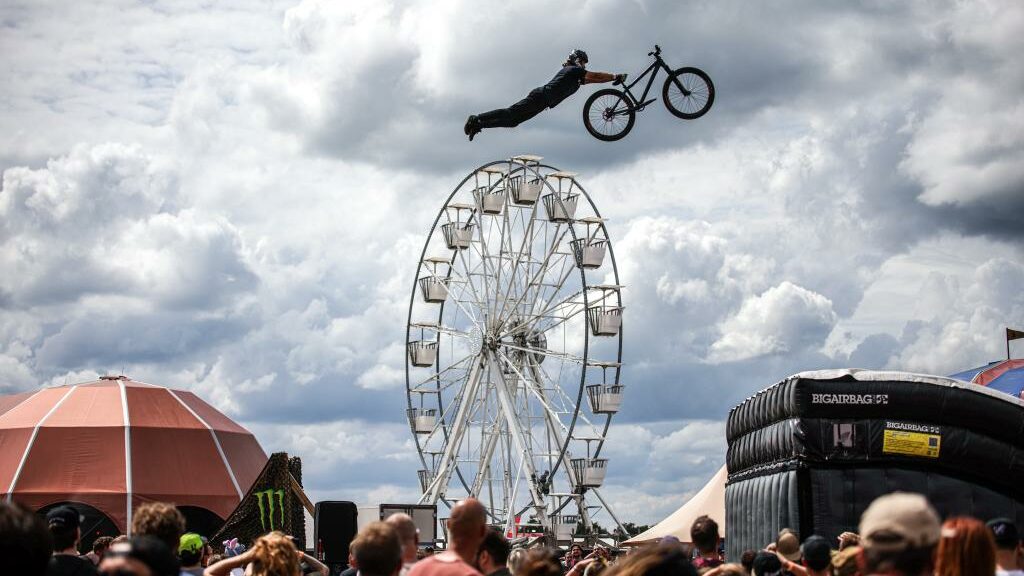 Beach Fest Superman Beach Fest Superman