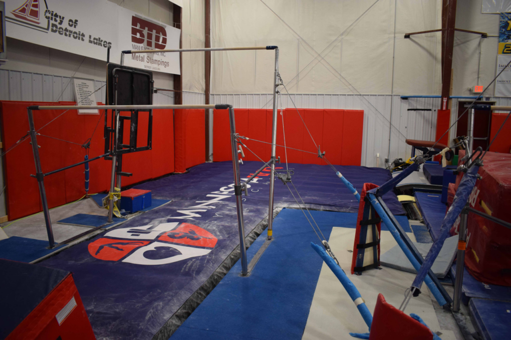 minnesota flyers air bag pit Large